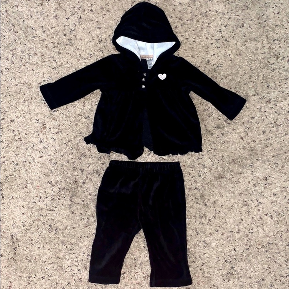 NWOT Carters Baby Girl Black Velour Sweatsuit 6M